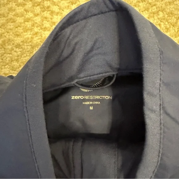 Masters Navy Blue Quilted Vest - Picture 3 of 4